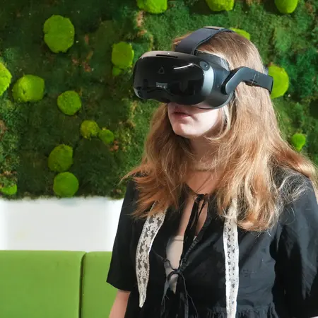 Vr-Brille und Mooswand