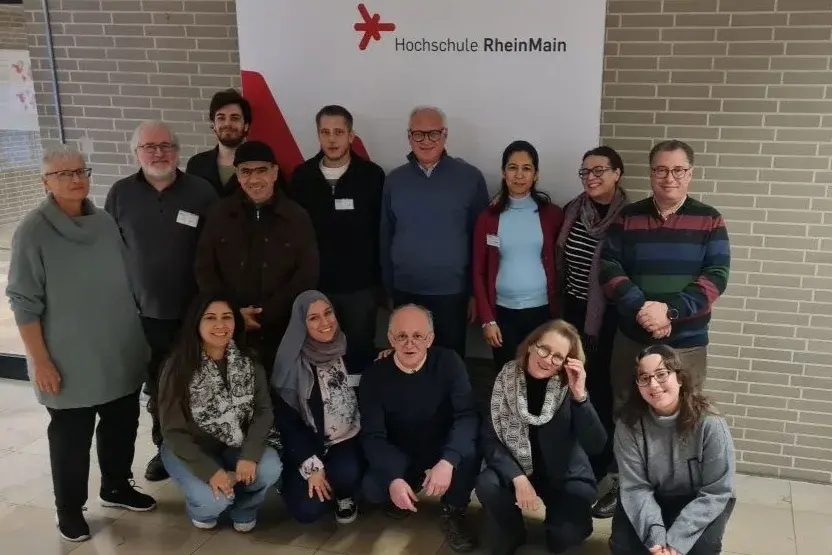 Tunesische Delegation mit den Gastgebern