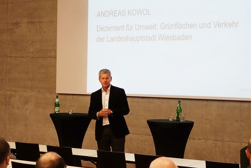 Umwelt- und Verkehrsdezernent Andreas Kowol von der Landeshauptstadt Wiesbaden. © Hochschulkommunikation | Hochschule RheinMain