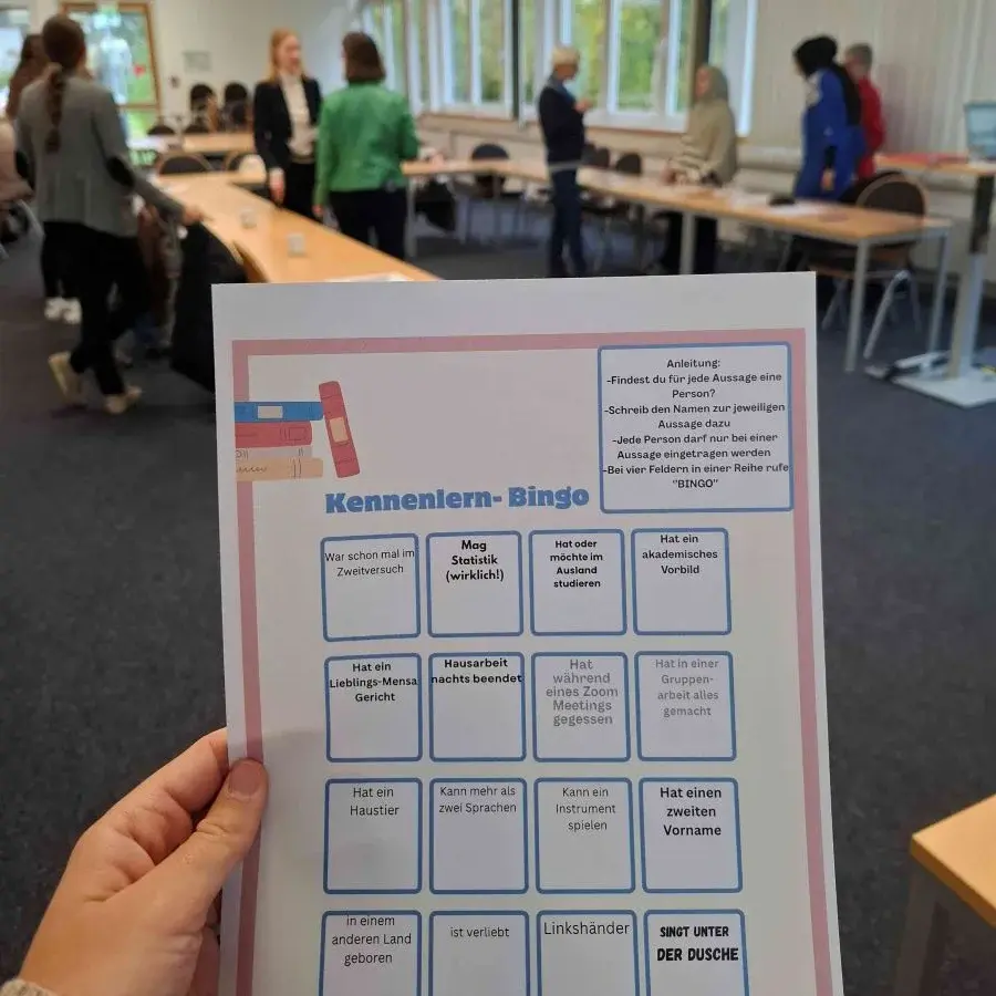 Kennenlern-Bingo am Ladies' Talk