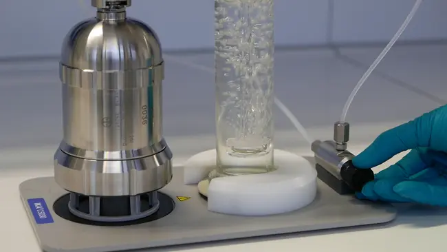 Entlüftung des Aufschlussgefäßes über eine Waschflasche