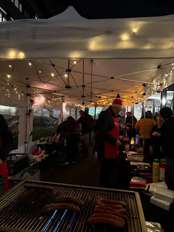 Am Grill- und Getränkestand war für jeden Geschmack etwas dabei.