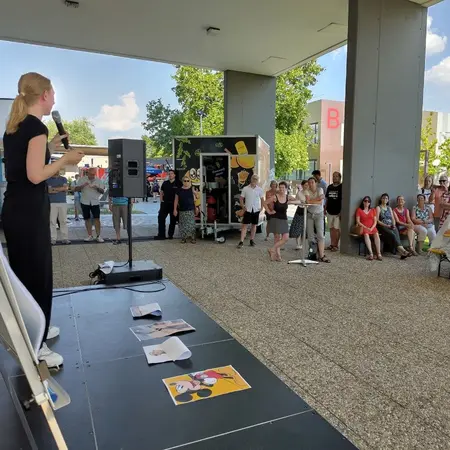 Prof. Dr. Maria Wiesmann erklärt, wie unterschiedliche Perspektiven zu neuen Lösungen führen können.