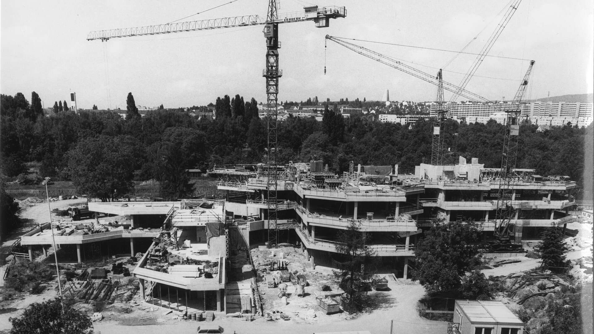 Shell construction at the Kurt-Schumacher-Ring Campus