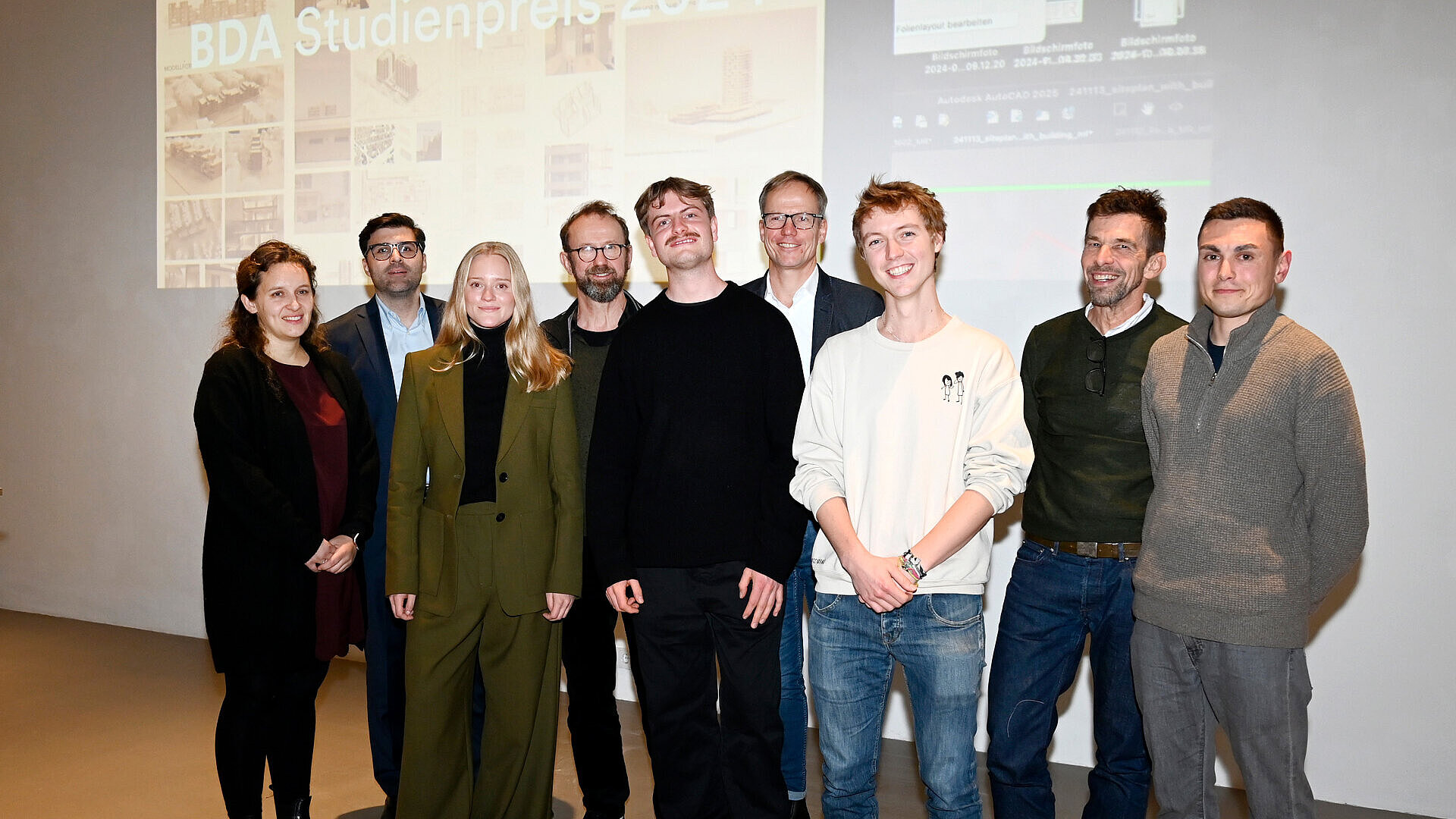 Gruppenbild der Jury und Preisträger:innen des BDA Studienpreis 2024