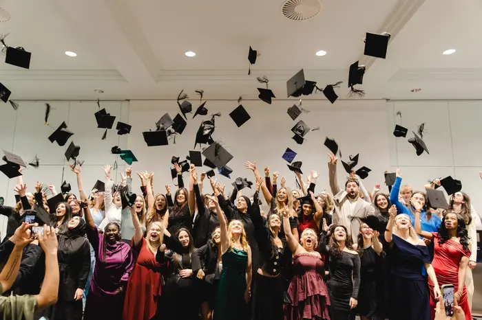 Absolvent:innen des Fachbereichs Sozialwesen