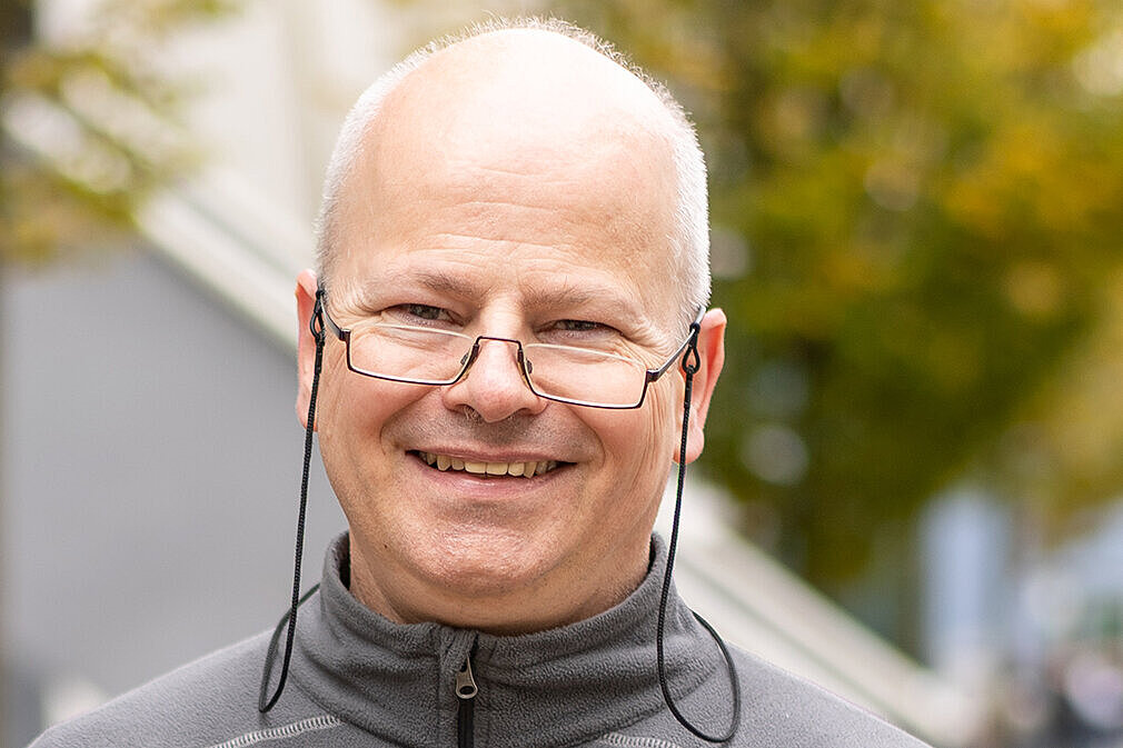 Portrait Prof. Dr. Wolfgang Weitz Portraitfoto Prof. Dr. Wolfgang Weitz