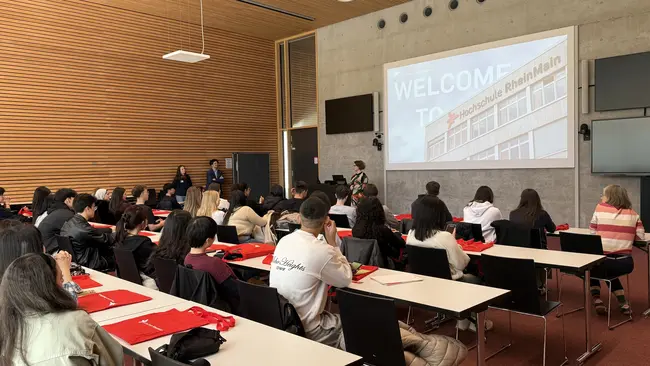 Welcome of the exchange students by International Office