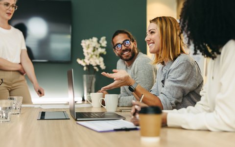 Weiterbildung Führungskräfte Hochschule RheinMain@Jacob Lund stock.adobe.com