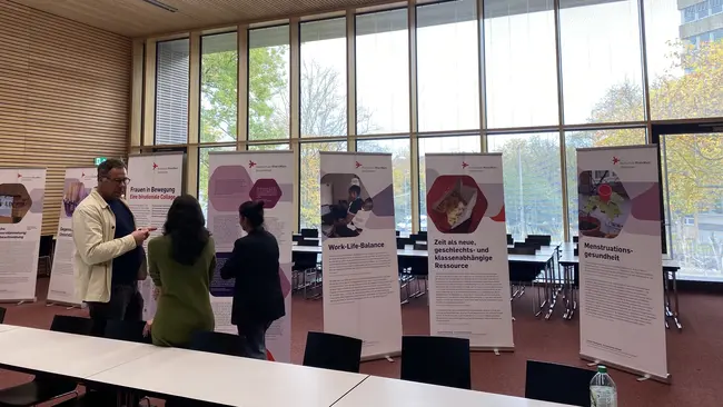 Ausstellung Esther Kronsbein Forschungstag 2025