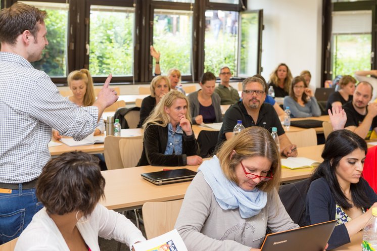 [Translate to English:] Studierende in einer Lehrveranstaltung