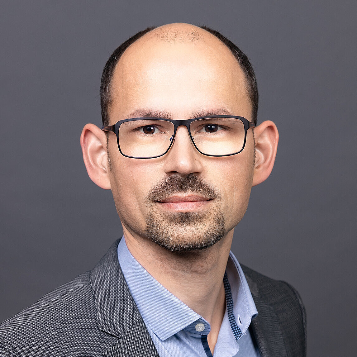 Porträtfoto von Dr. Felix Dillenberger