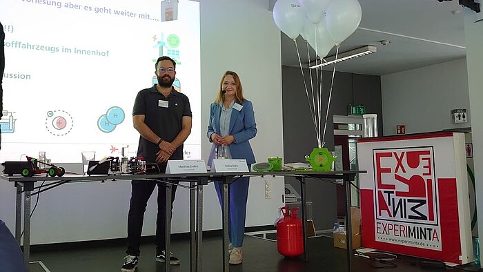 Ende der Vorlesung: Applaus für Saskia Biehl und Matthias Enders