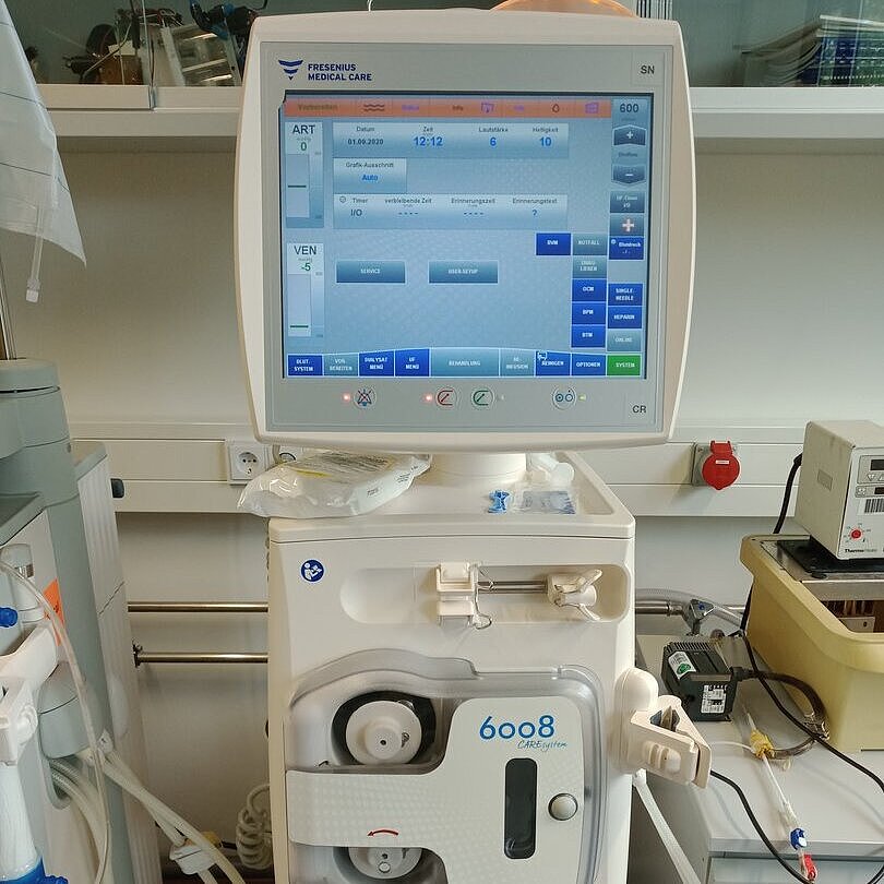 Hämodialysegerät FMC 6008