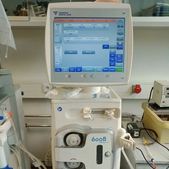 Hämodialysegerät FMC 6008
