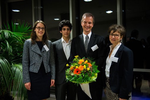 Preis für Engagement in der Lehre: Foto der Verleihung des Preises 2017 an Herrn Prof. Dr. Matthias Müller-Reichart