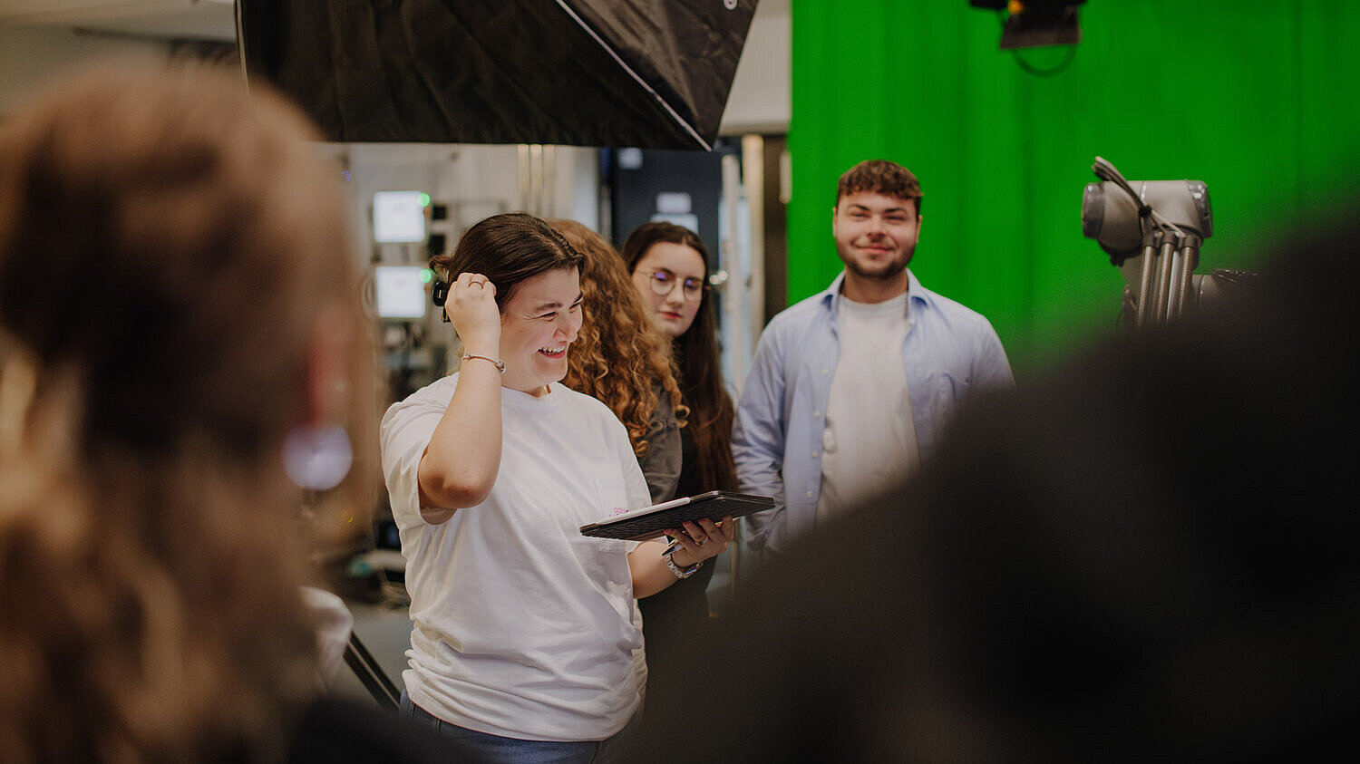 Blick auf einen Green-Screen zur Videoproduktion