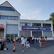 Das Gebäude B1 am Campus Unter den Eichen