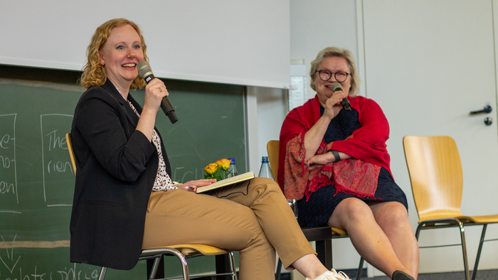 Dr. Jasmin Fitzpatrick im Gespräch mit Prof. Dr. Eva Waller