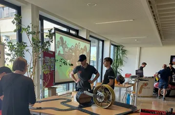 Die studentischen Rennteams von RheinVolt und Scuderia Mensa