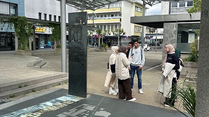 Eine Station der Stadtrallye: Der Grundriss der ursprünglichen Werkstatt von Adam Opel.
